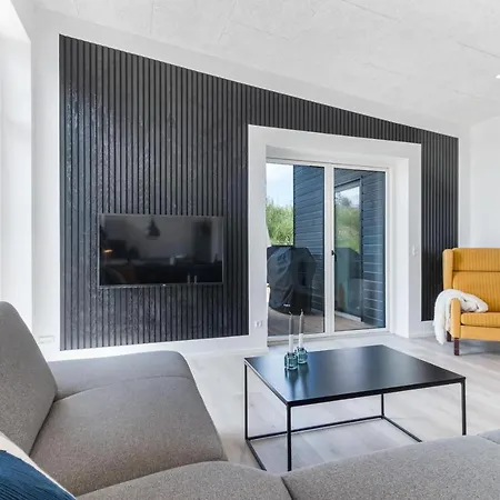 Beautiful In With 4 Bedrooms