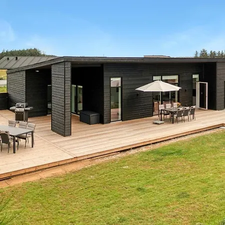 Beautiful In With 4 Bedrooms *