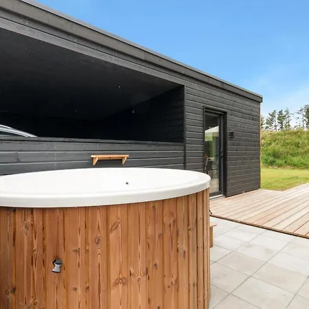Beautiful In With 4 Bedrooms * Lokken