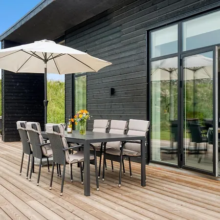 Beautiful In With 4 Bedrooms Holiday home